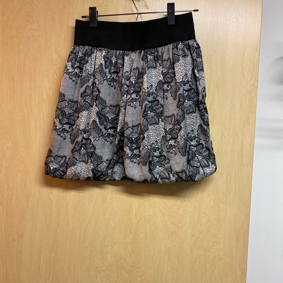 Bubble skirt - Picture 2 of 2